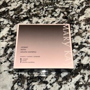 Mary Kay Compact Makeup Case - Blush Holder